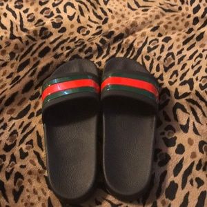 Gucci flip flop